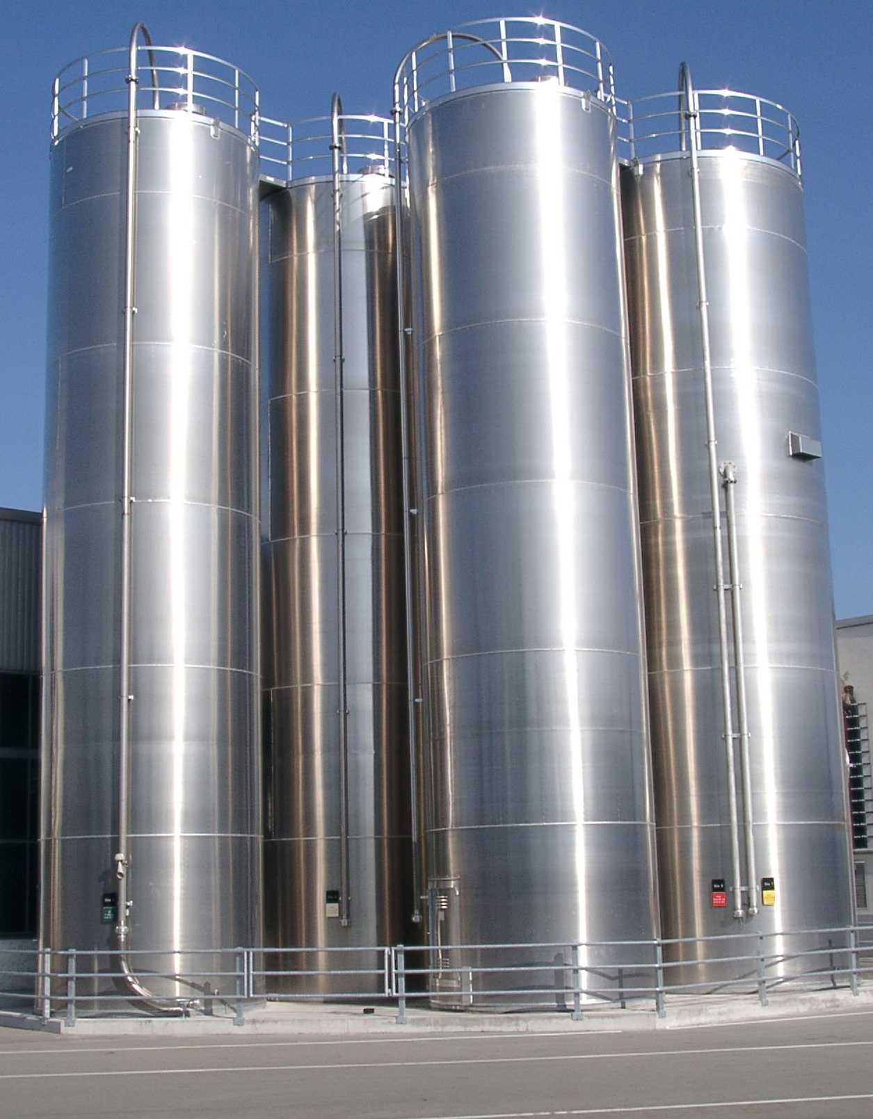 Moretec Buitensilos 1